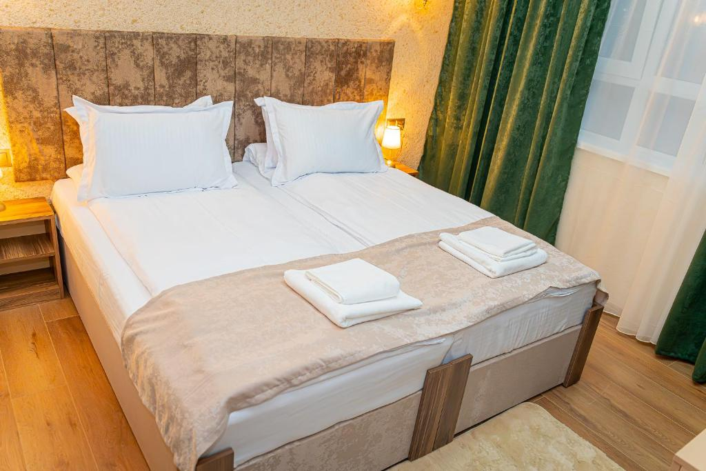 Двойна Стая 3